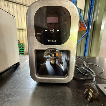 Compak CUBE Automatic Tamp Black/Silver #2