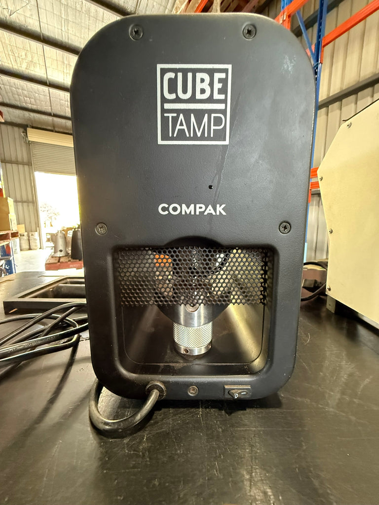 Compak CUBE Automatic Tamp Black/Silver #2