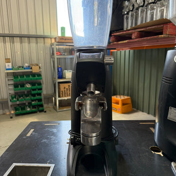 Compak F8 Grind by Weight Grinder