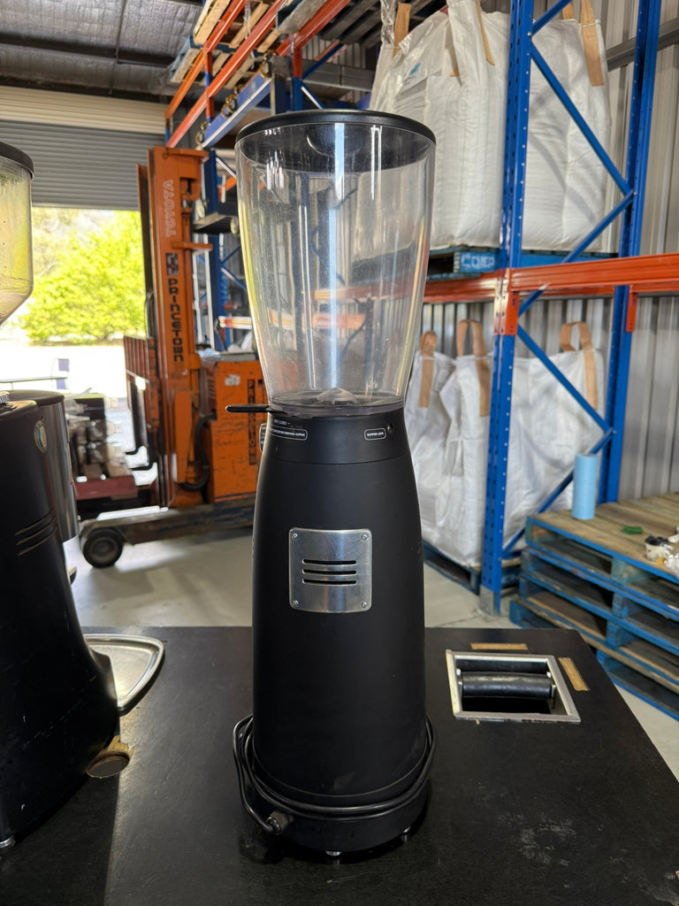 Compak F8 Grind by Weight Grinder